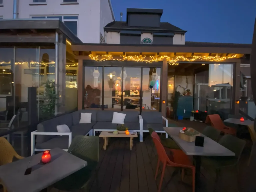 Eetcafe sfeer bij 't Zeevarken
